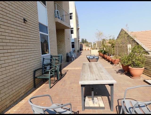 179M² OFFICE TO LET IN RANDBURG CENTRAL